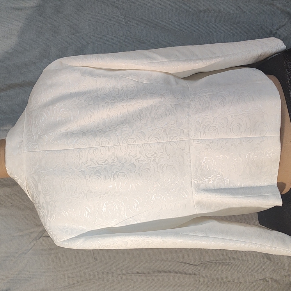 Le Suit Jacket - image 3